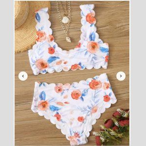 SHEIN white floral scallop trim bikini Medium NWT